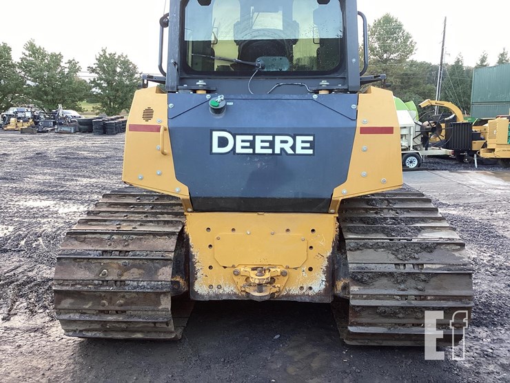 2021-deere-750l-image-3
