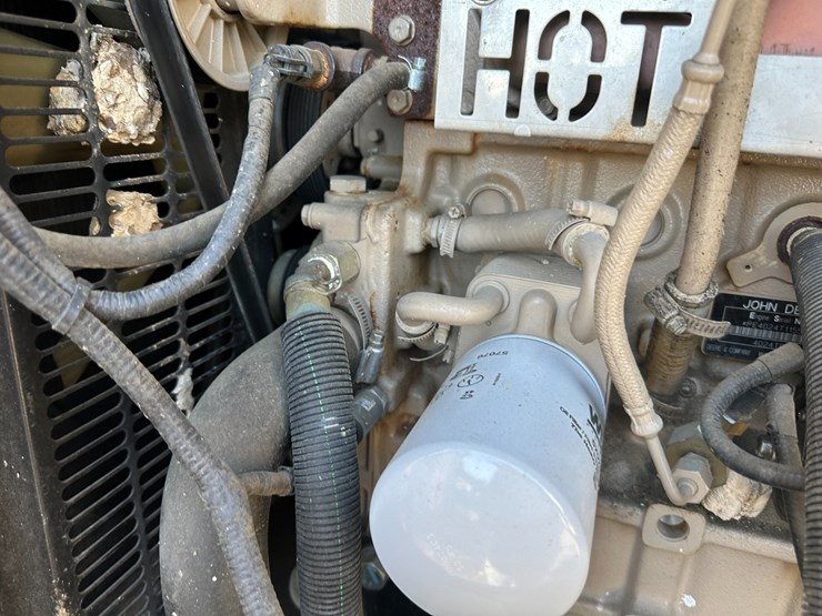 john-deere-4024t-image-45