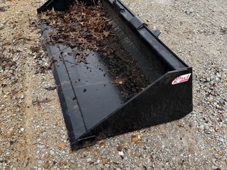 #3221-•-kivel-84"-heavy-duty-quick-attach-skidsteer-bucket-image-1