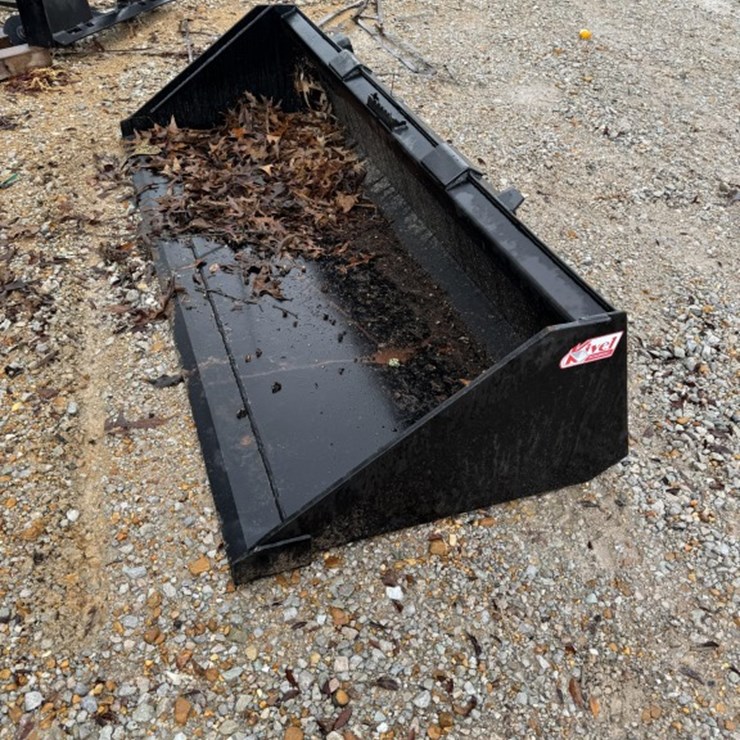 #3221 • Kivel 84" Heavy Duty Quick Attach SkidSteer Bucket