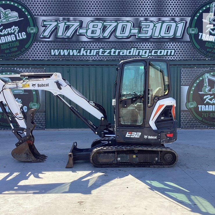 2021 BOBCAT E32i