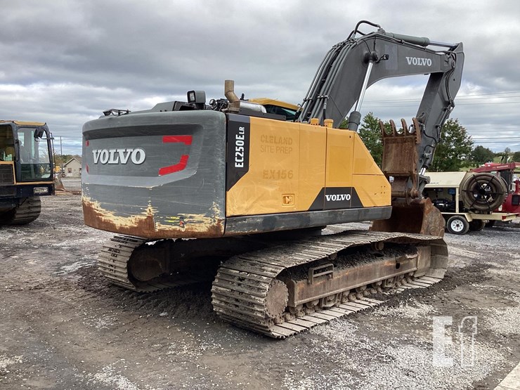 2018-volvo-ec250el-image-4