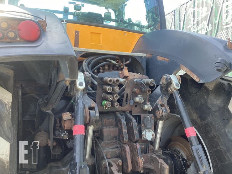 2013-jcb-fastrac-8310-image-10