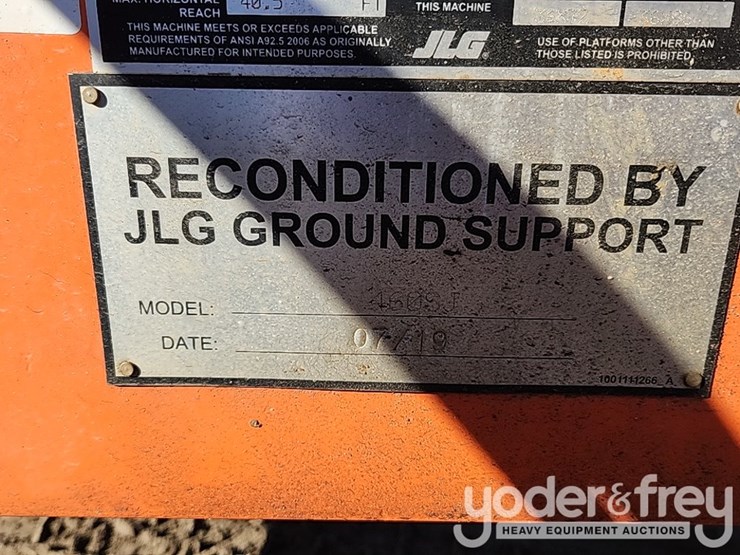 2008-jlg-460sj-image-30