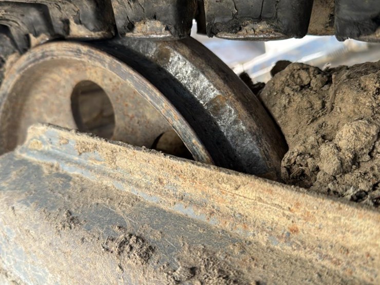 takeuchi-tb145-image-29