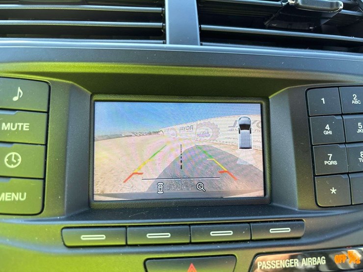 2018-ford-explorer-image-18