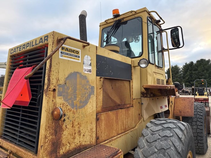 1988-caterpillar-936e-image-46