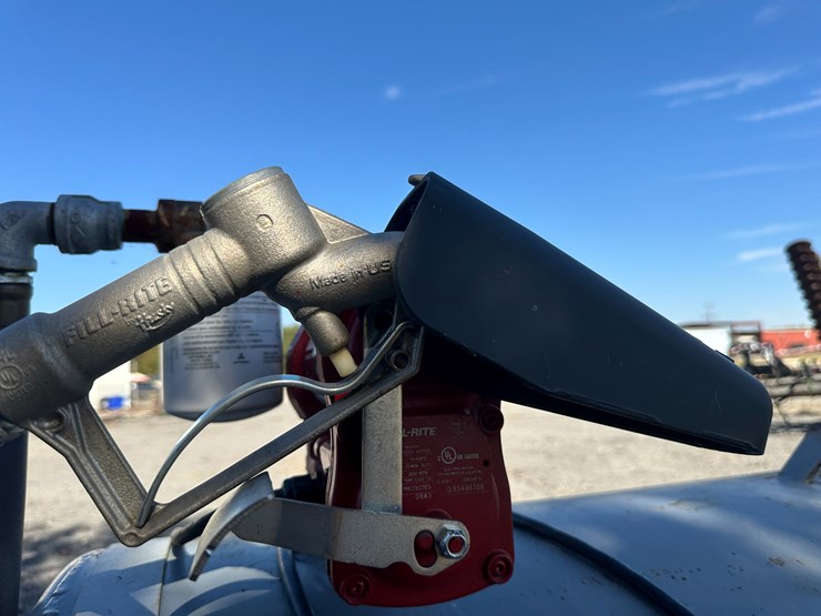 #32812-•-~290-gallon-fuel-tank-w/-stand-image-9