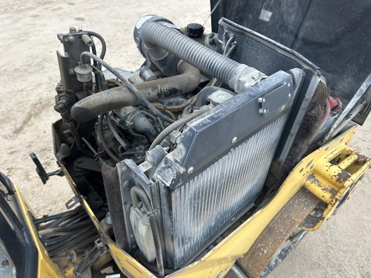 2015-bomag-bw120-image-22