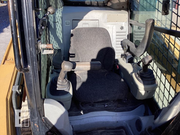 2008-caterpillar-256c-image-12