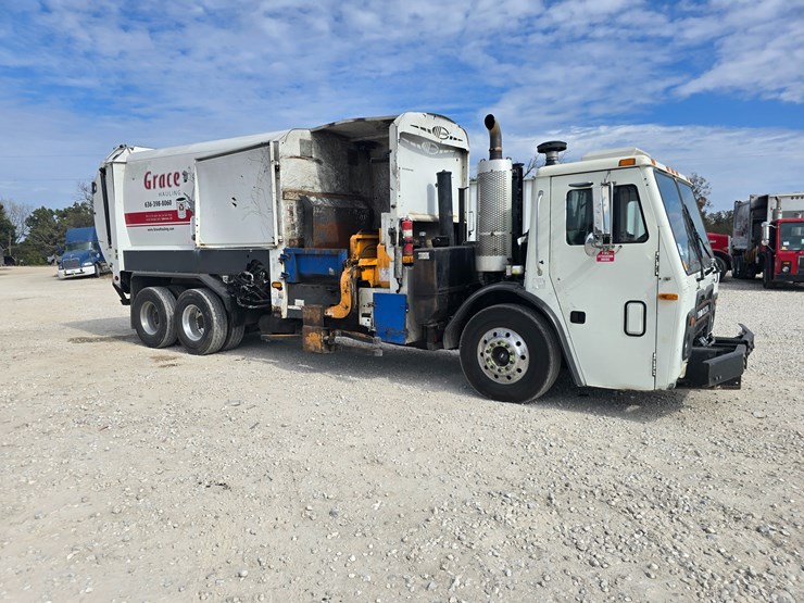 2008-mack-leu613-image-37