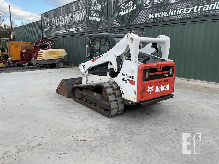 2021-bobcat-t740-image-2