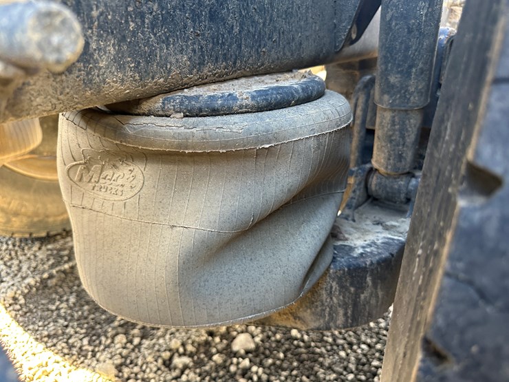 #32746-•-2014-mack-chu-t/a-daycab-truck-tractor-vin:-1m2an07y4em016702-image-18