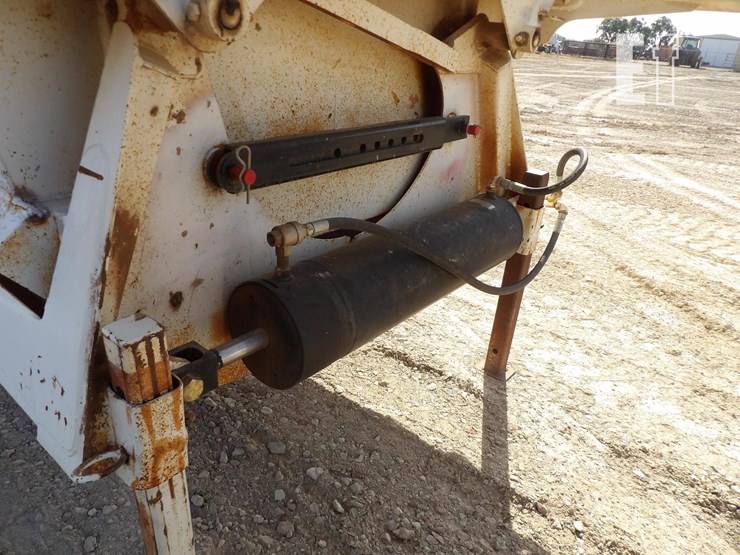 1999-red-river-bd234-image-14