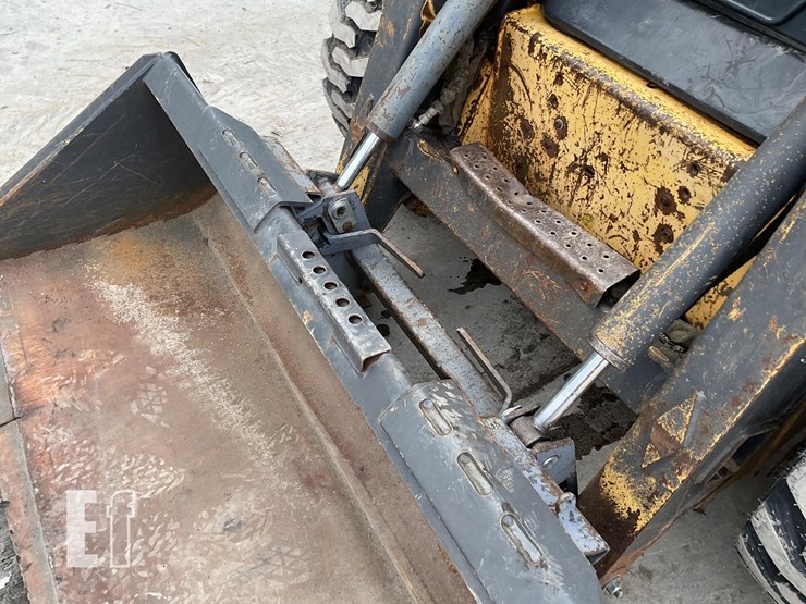 2003-new-holland-ls190-image-10