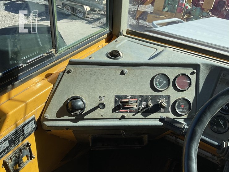 2001-volvo-a25c-image-13