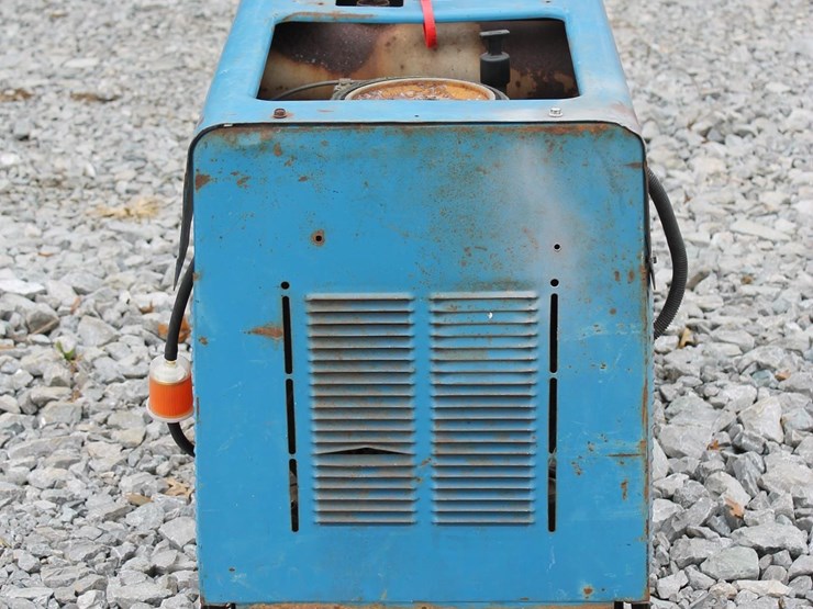 bobcat-255-nt-welder-image-2