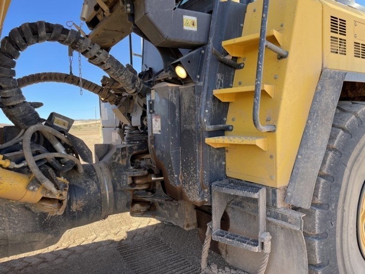 2021-komatsu-hm400-image-15