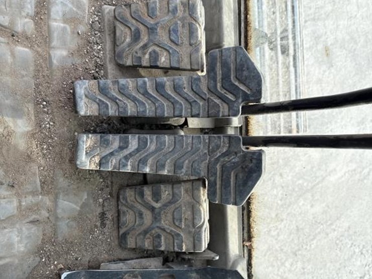 2004-caterpillar-325cl-image-46