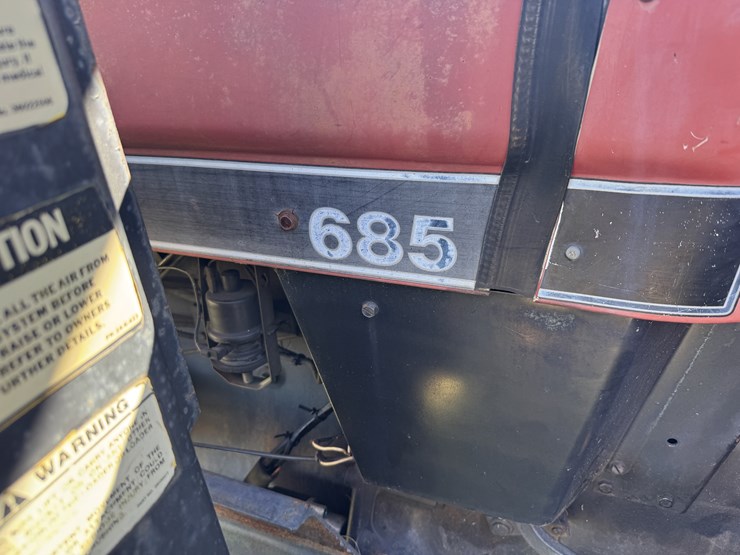 case-ih-685-image-8
