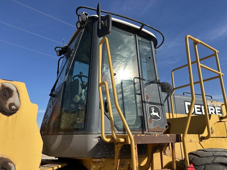 2006-deere-744j-image-20