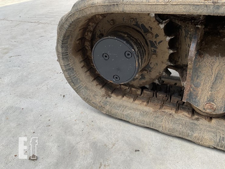 2019-kubota-kx040-4-image-10