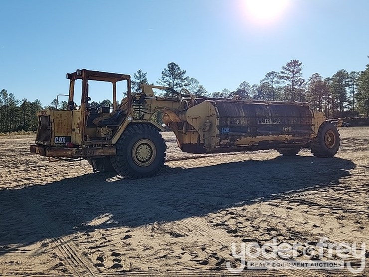 1990-caterpillar-613c-image-1