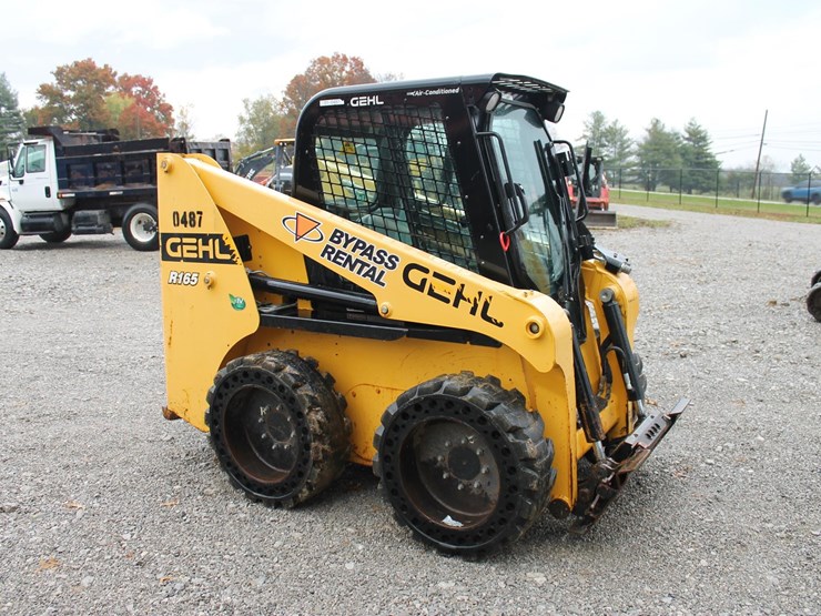 2021-gehl-r165-image-4