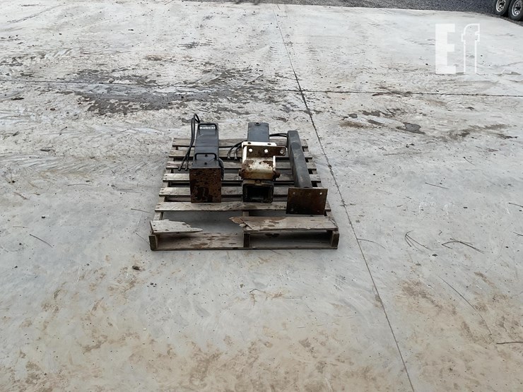 bobcat-rear-stabilizer-image-3