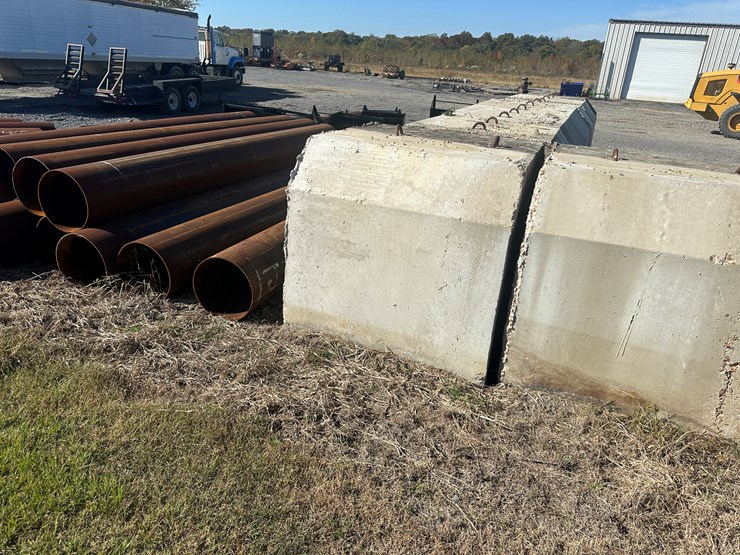 #32729-•-lot-of-(7)-~57"x80"-concrete-culvert-sectionss-image-6