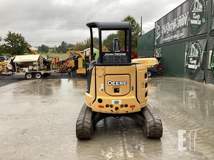 2015-deere-35g-image-3