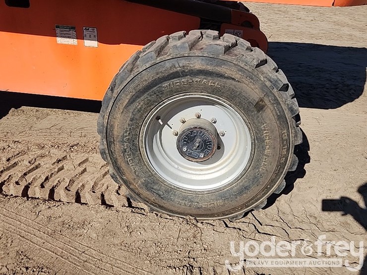 2008-jlg-660sj-image-16