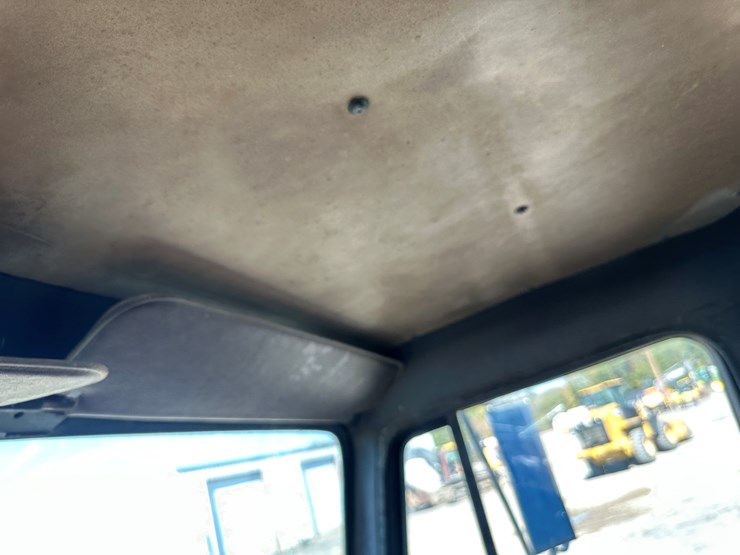 #32744-•-1989-international-f-2575-t/a-daycab-truck-tractor-vin:-1hszjg2r7kh666552-image-74