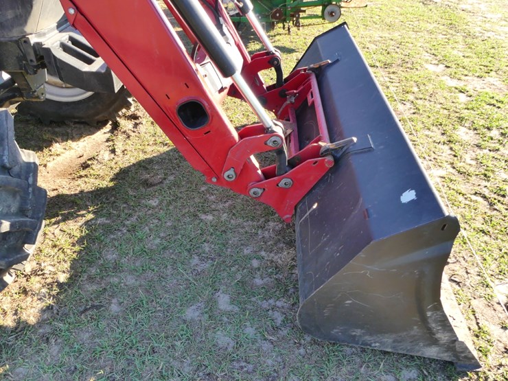 case-ih-maxxum-150-image-11