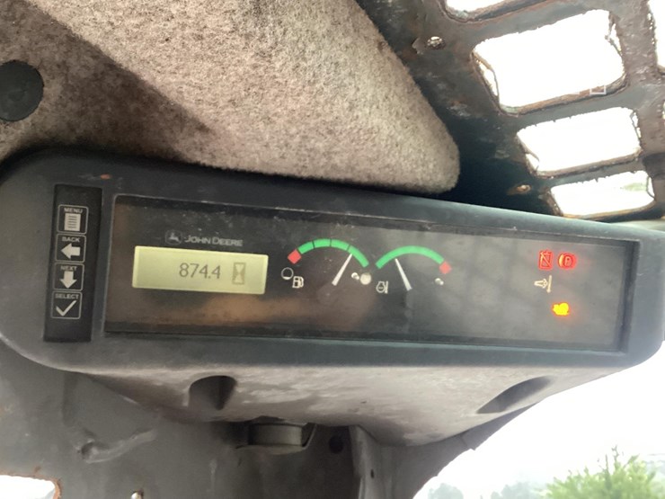 2019-deere-318g-image-14