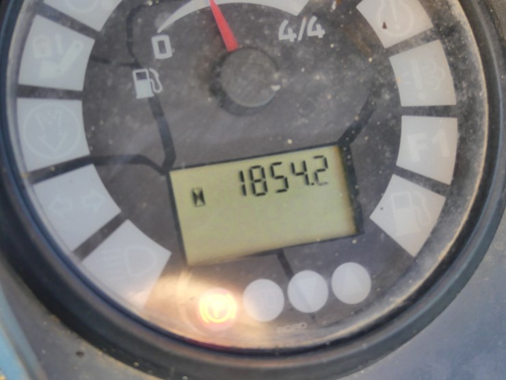 2021-deere-204l-image-20