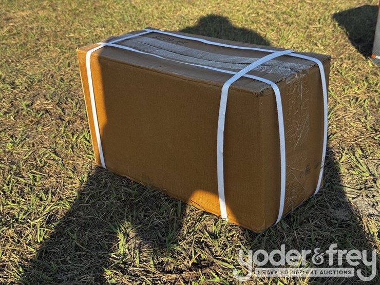 unused-8"-real-steal-multi-purpose-vise-image-2