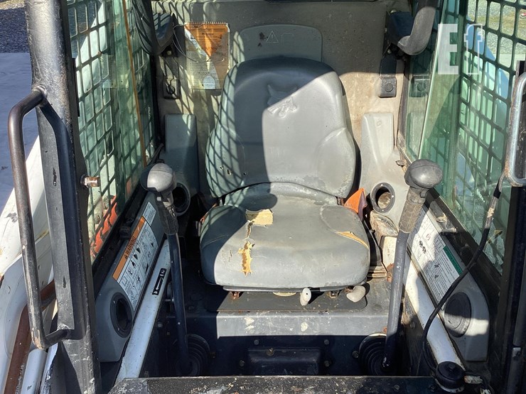 2006-bobcat-t190-image-15