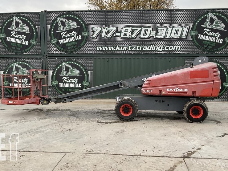 2017-skyjack-sj40t-image-1