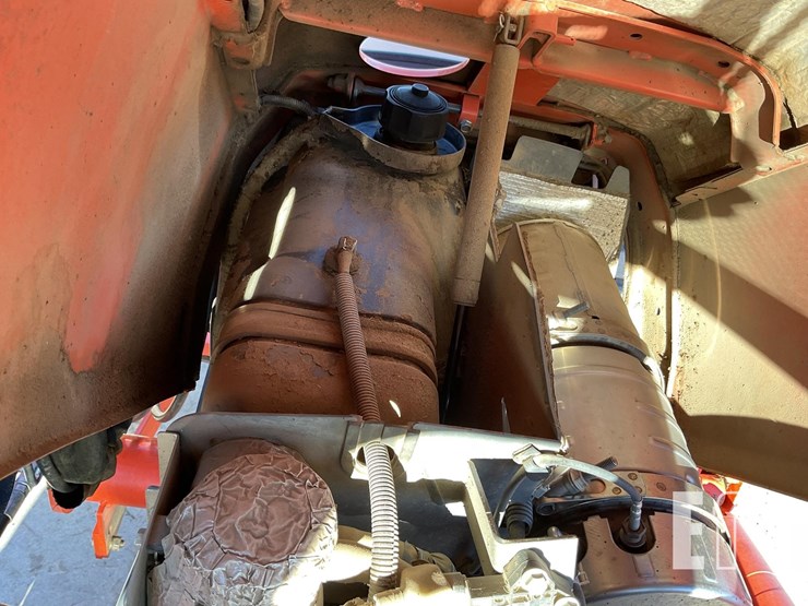 2018-kubota-l4701-image-12