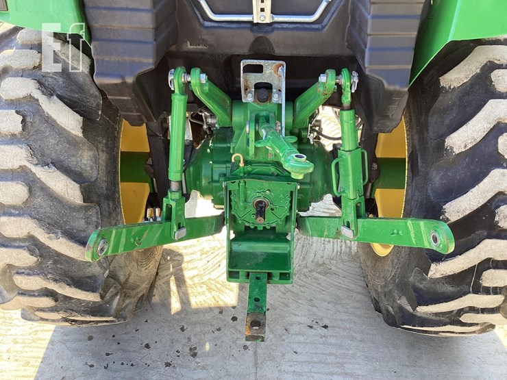 2020-john-deere-4044m-image-9