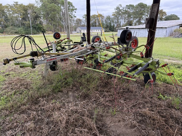 2018-claas-volto-900-image-3