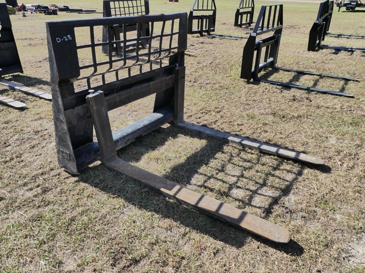 caterpillar-quick-attach-forks-image-1