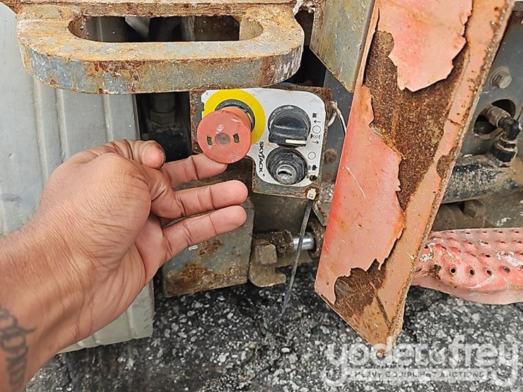 2016-skyjack-sjiii3226-image-7