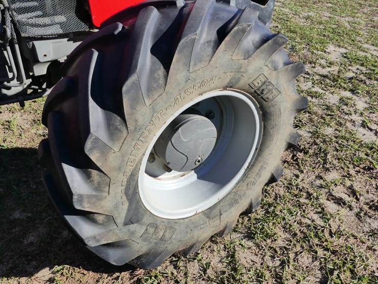 massey-ferguson-4710-image-4
