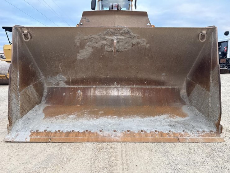 #1911-•-2004-volvo-220e-loader-image-9