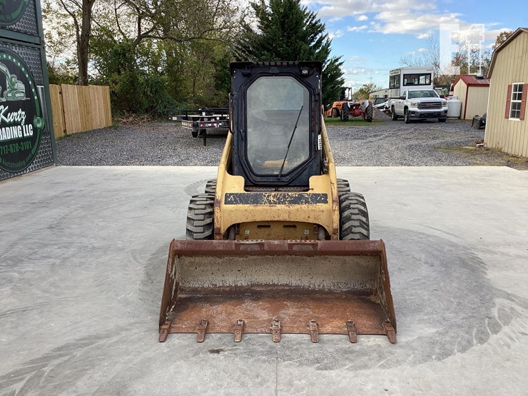 2000-caterpillar-216-image-7