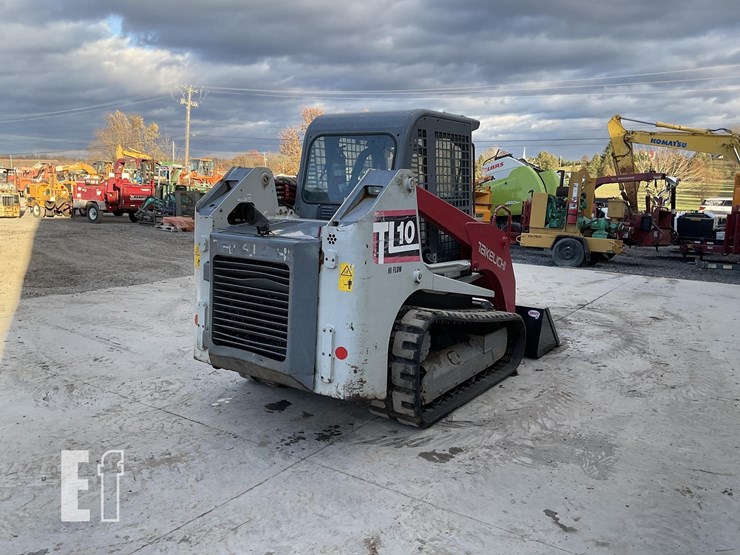2014-takeuchi-tl10-image-4