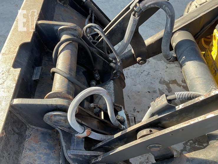 1999-caterpillar-416c-image-13