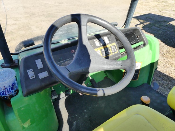 john-deere-gator-image-11